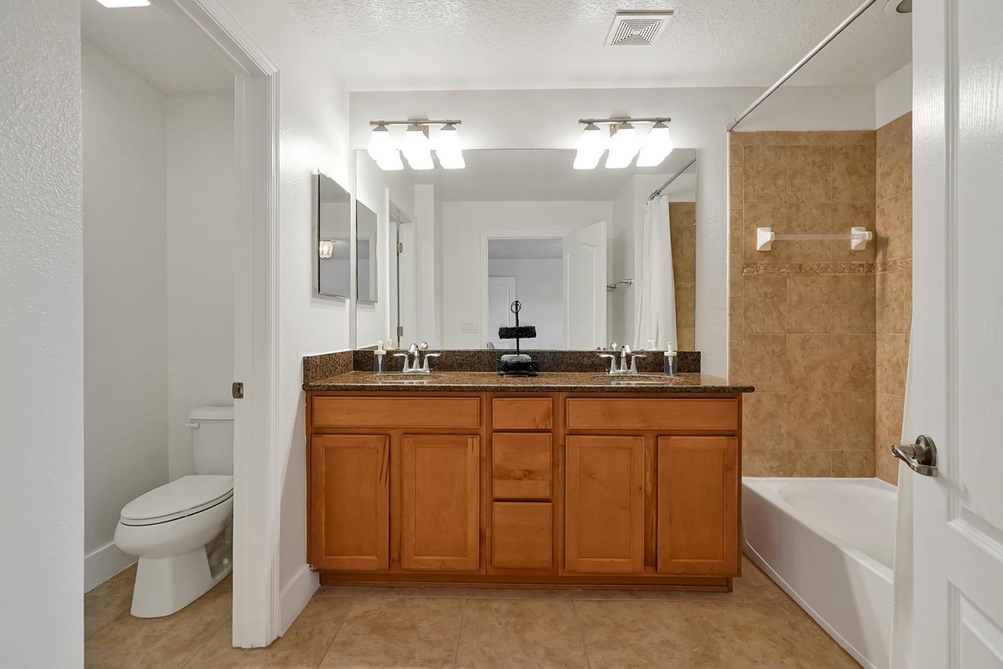 Stylish & Cozy Retreat Prime Location Fully Equipped Hébergement de vacances *